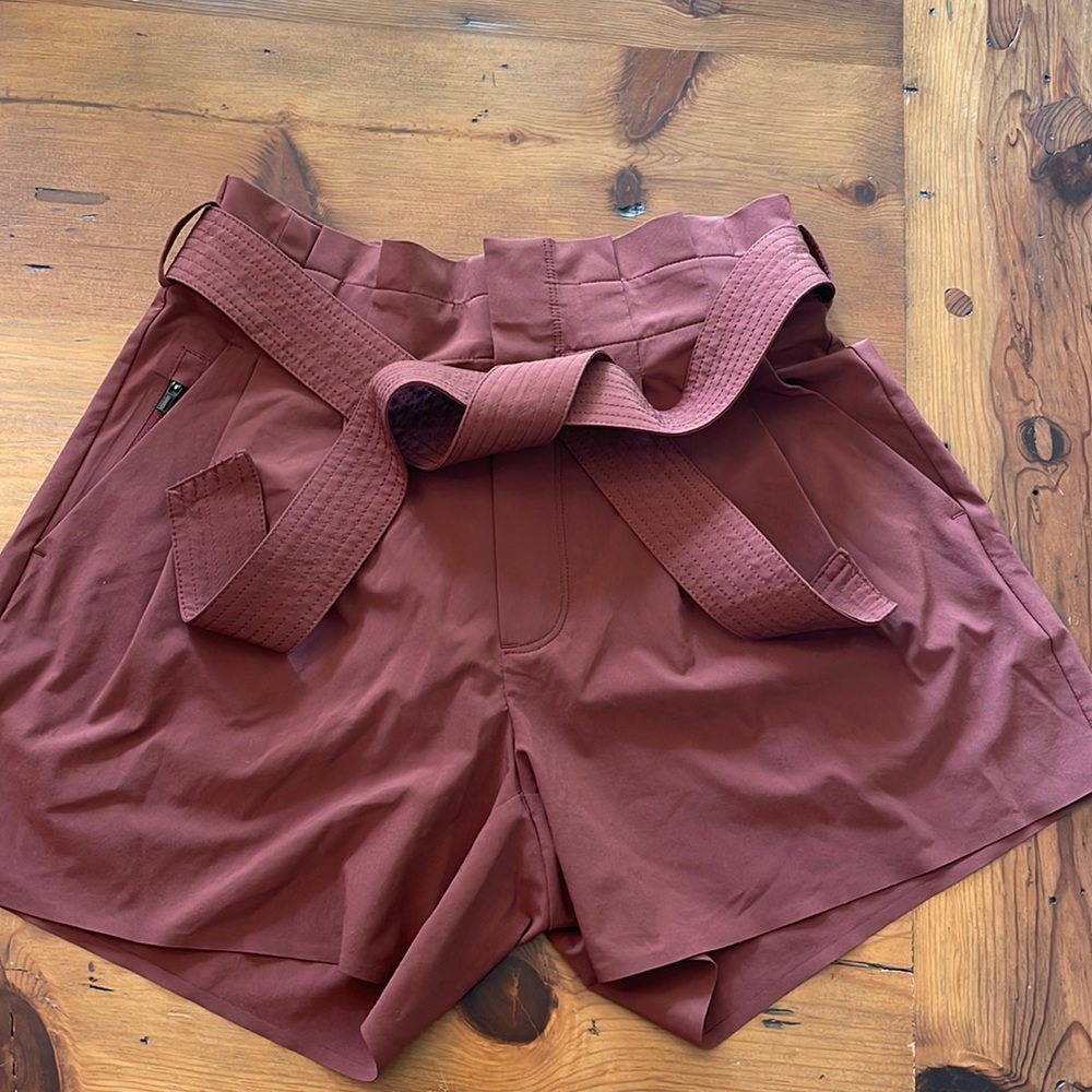 Athleta Skyline Shorts